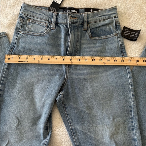 Fashion Nova Light Blue Jeans - Picture 7 of 10